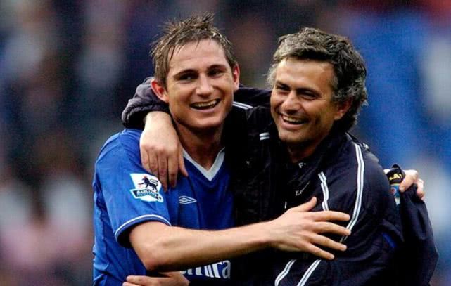 也为她在羽 也为她在羽